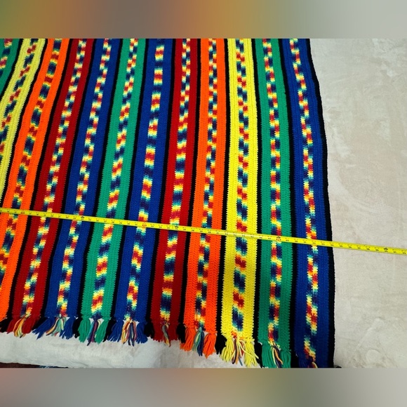 80s handmade rainbow fringe blanket - Picture 6 of 7
